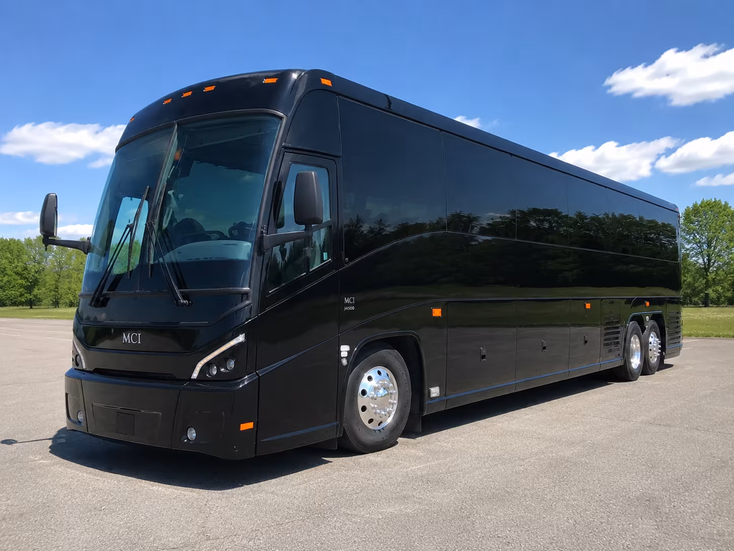 ecu pirates game day bus rentals to dowdy ficklen stadium